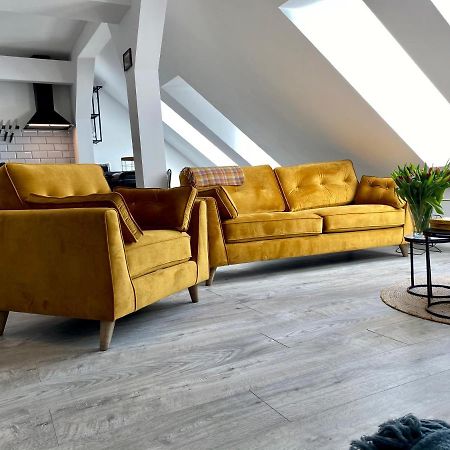 Apartament Hrabala Jelenia Góra Kültér fotó