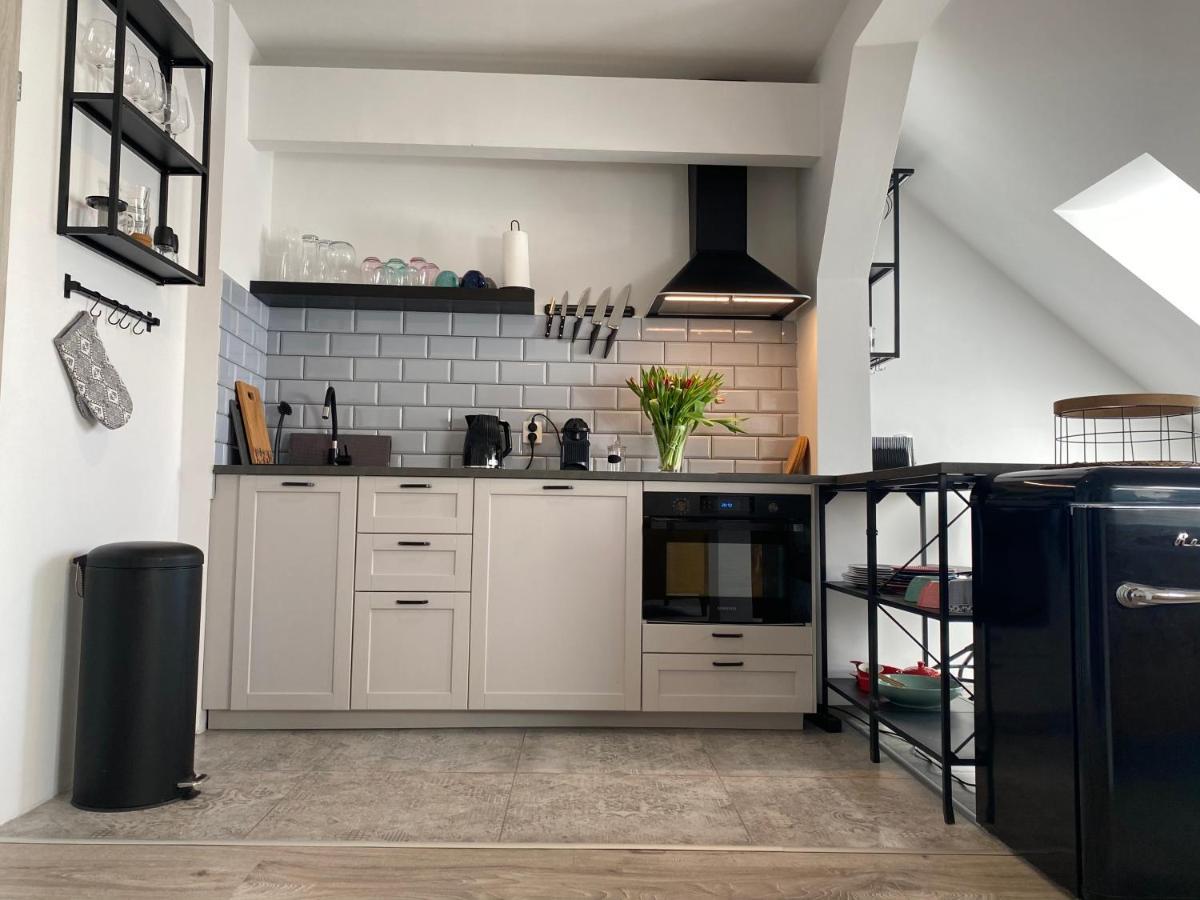 Apartament Hrabala Jelenia Góra Kültér fotó