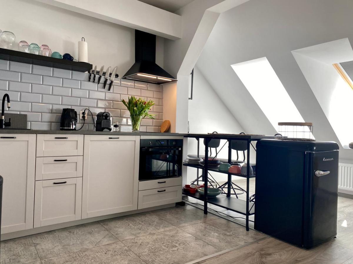 Apartament Hrabala Jelenia Góra Kültér fotó