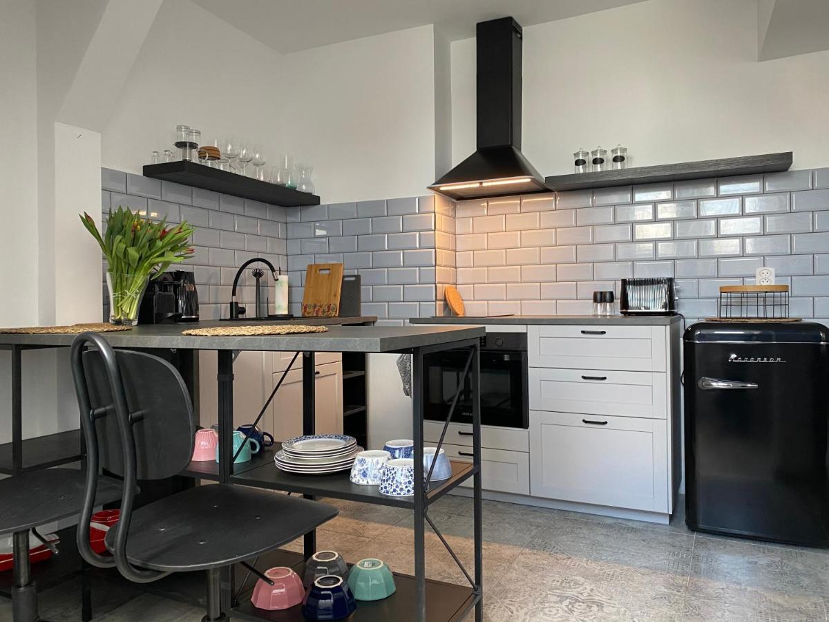 Apartament Hrabala Jelenia Góra Kültér fotó